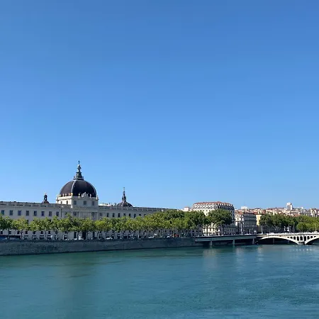 Vieux Apartment