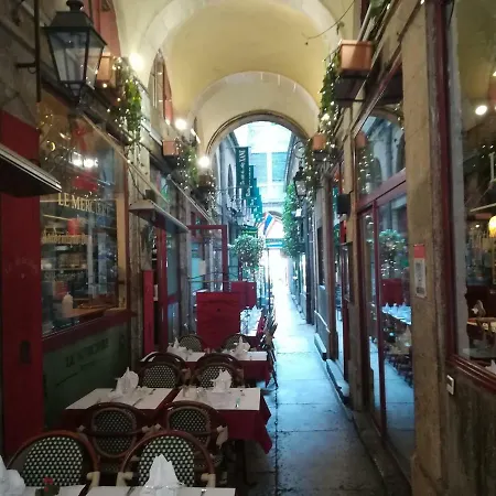 Vieux Apartment
